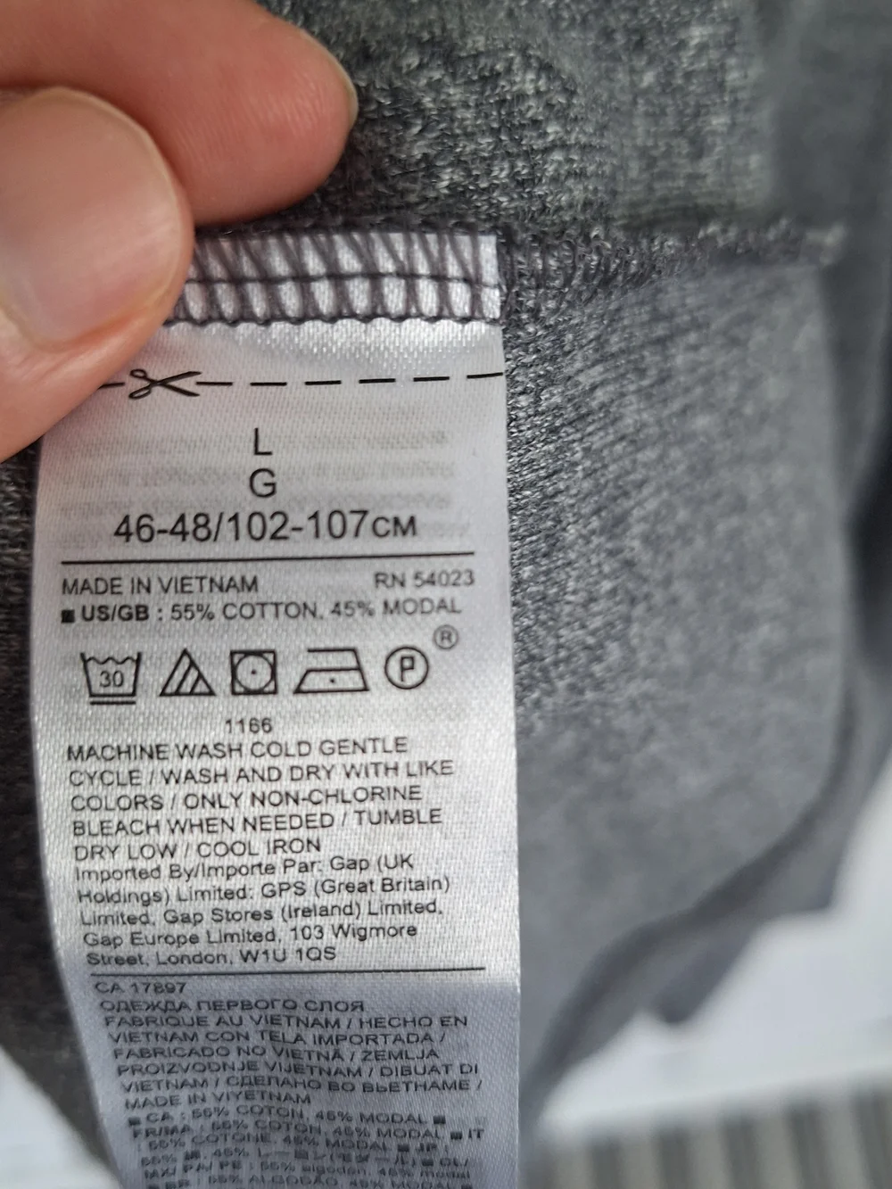 Banana Republic Men's Gray Henley Knit Long Sleeve L Cotton Modal Button
